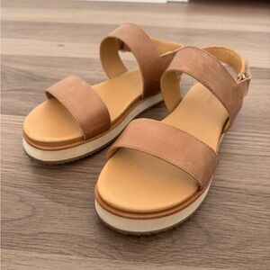 Nisolo Go-To Platform Sandal